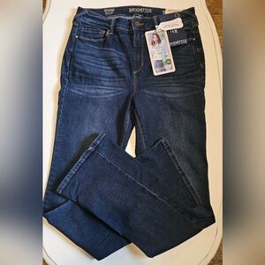 Women's Size 12 SoundStyle Dark Blue Boot Cut Mid-rise Jeans